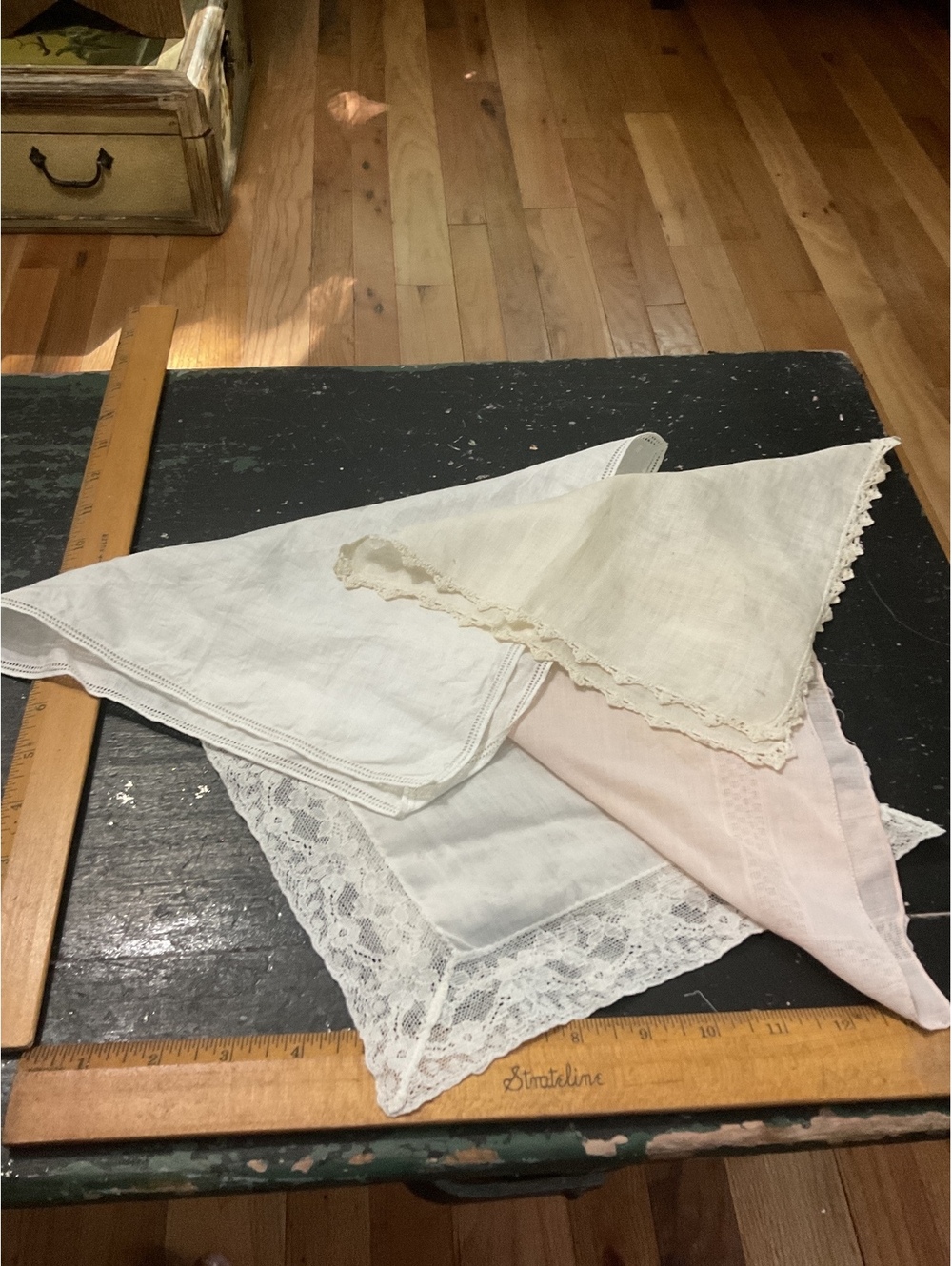 Set of 5 Vintage Handkerchiefs with Lace and Embroidery Flaws